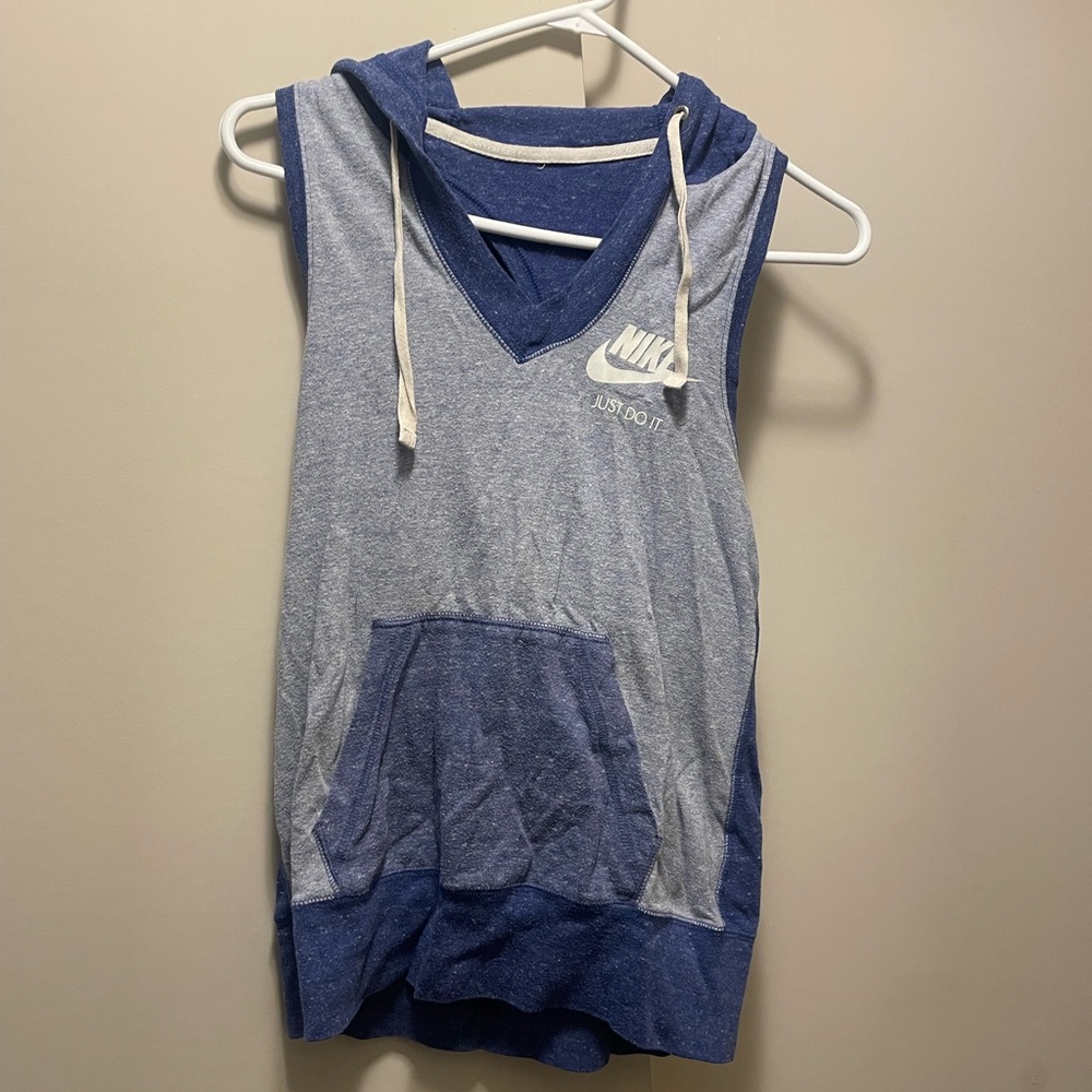 Nike workout shirt